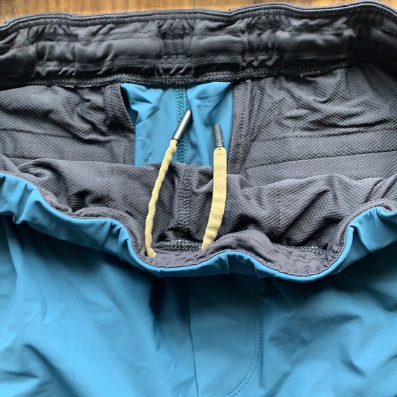 Lululemon athletic pants / joggers  |  size XL - Picture 4 of 10